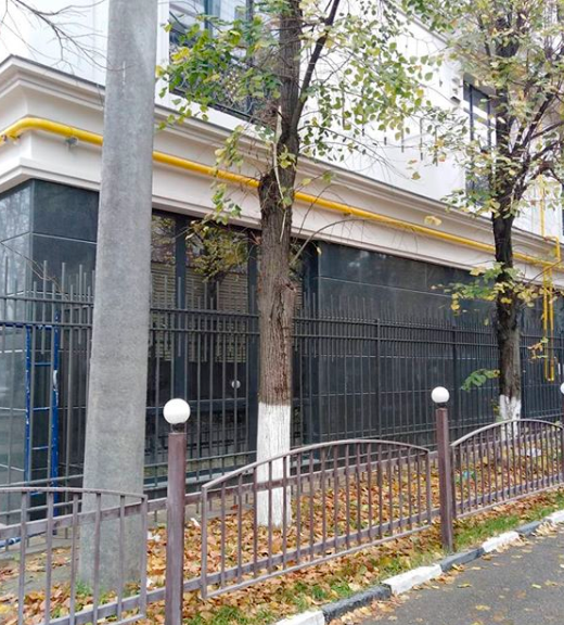 Фасад из гранита